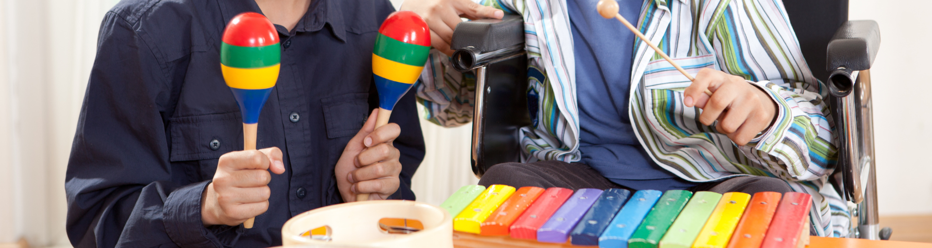 Mengenal manfaat musik sebagai pendukung kesehatan mental dan cara menerapkannya dalam kehidupan sehari-hari | Toko Psikologi